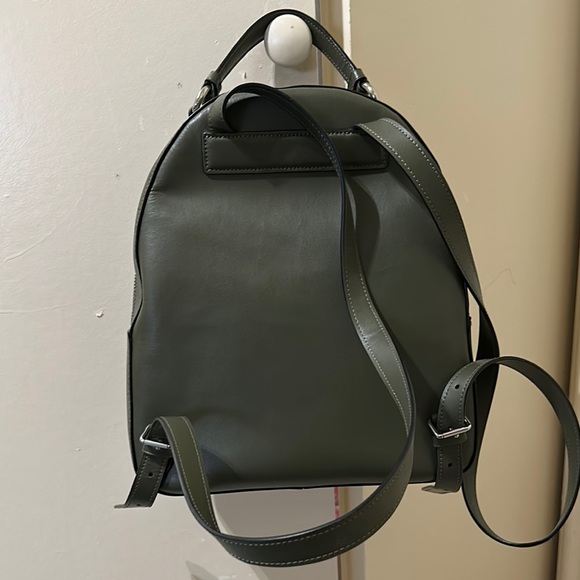 backpack north face supreme The Expedition – CommonGround12 Devon Minnows Model:AK150 Manfrotto Advanced Camera and